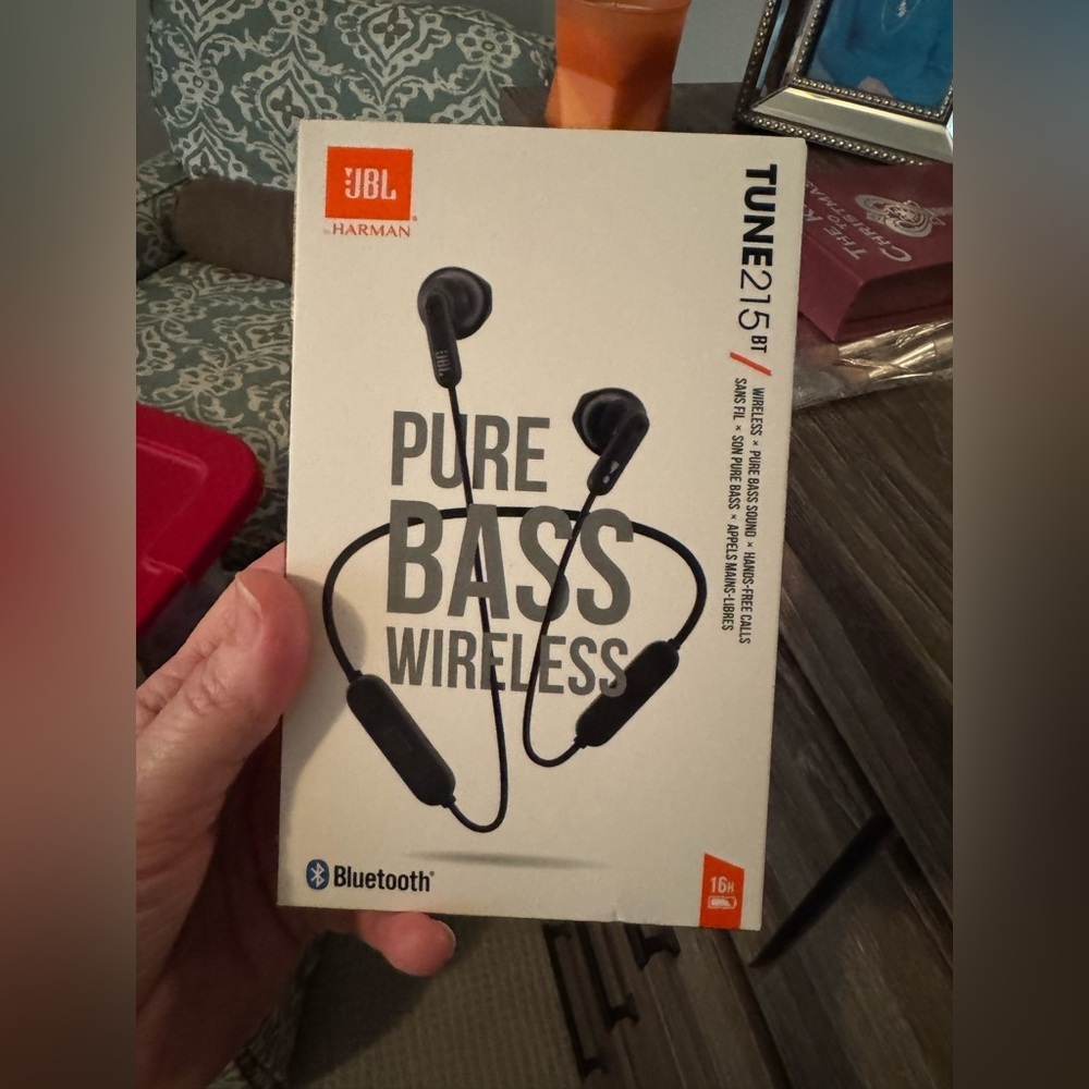 JBL Pure Bass wireless headphones with microphone